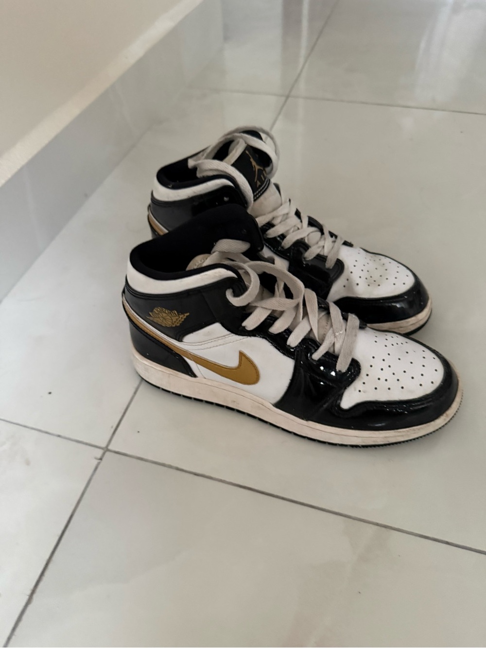 Nike Kids Black, White & Gold Mid-Top Sneakers